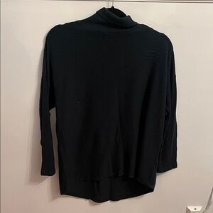 Primary green turtle neck with long back